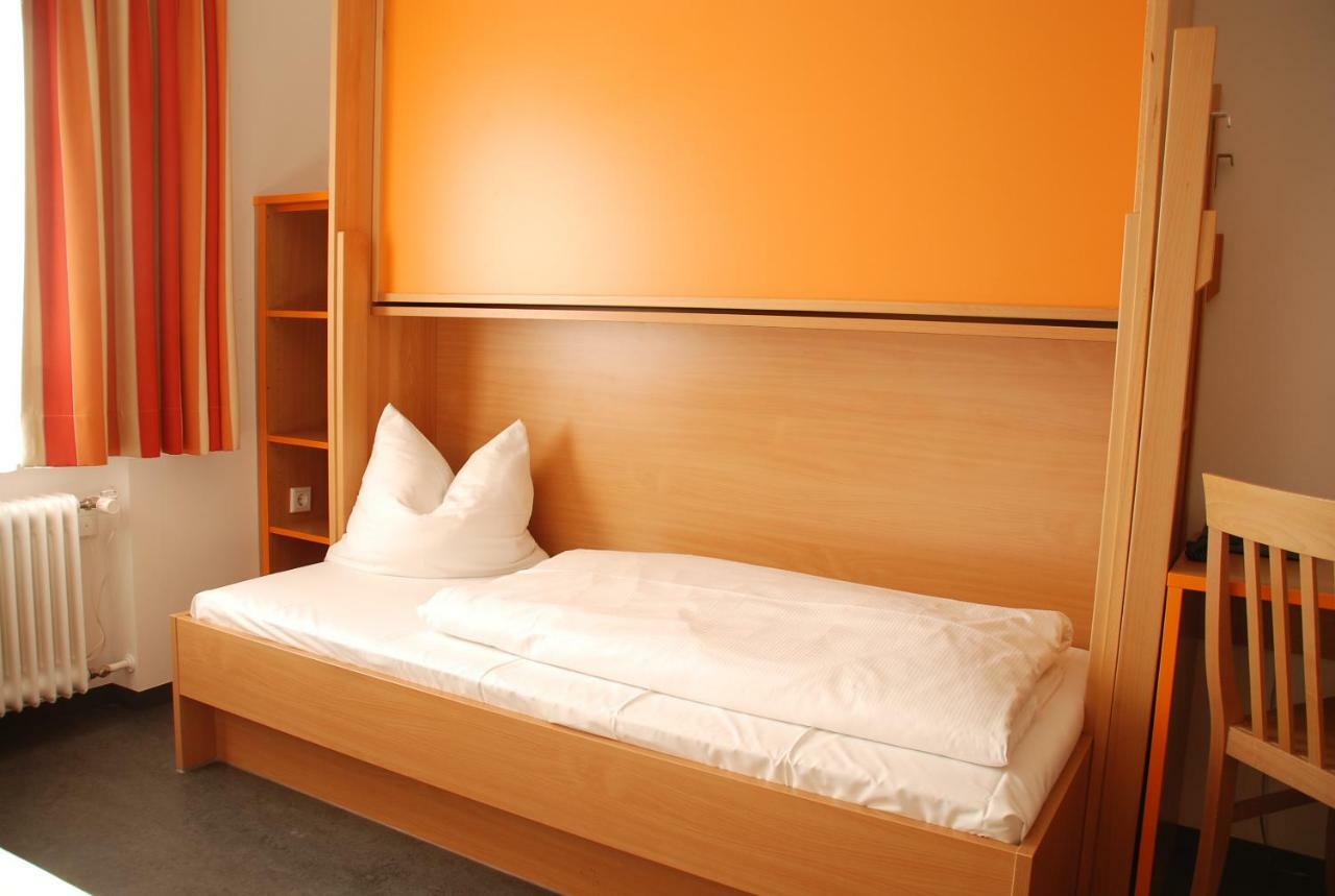 Ausbildungshotel St. Theresia — Fotos 1